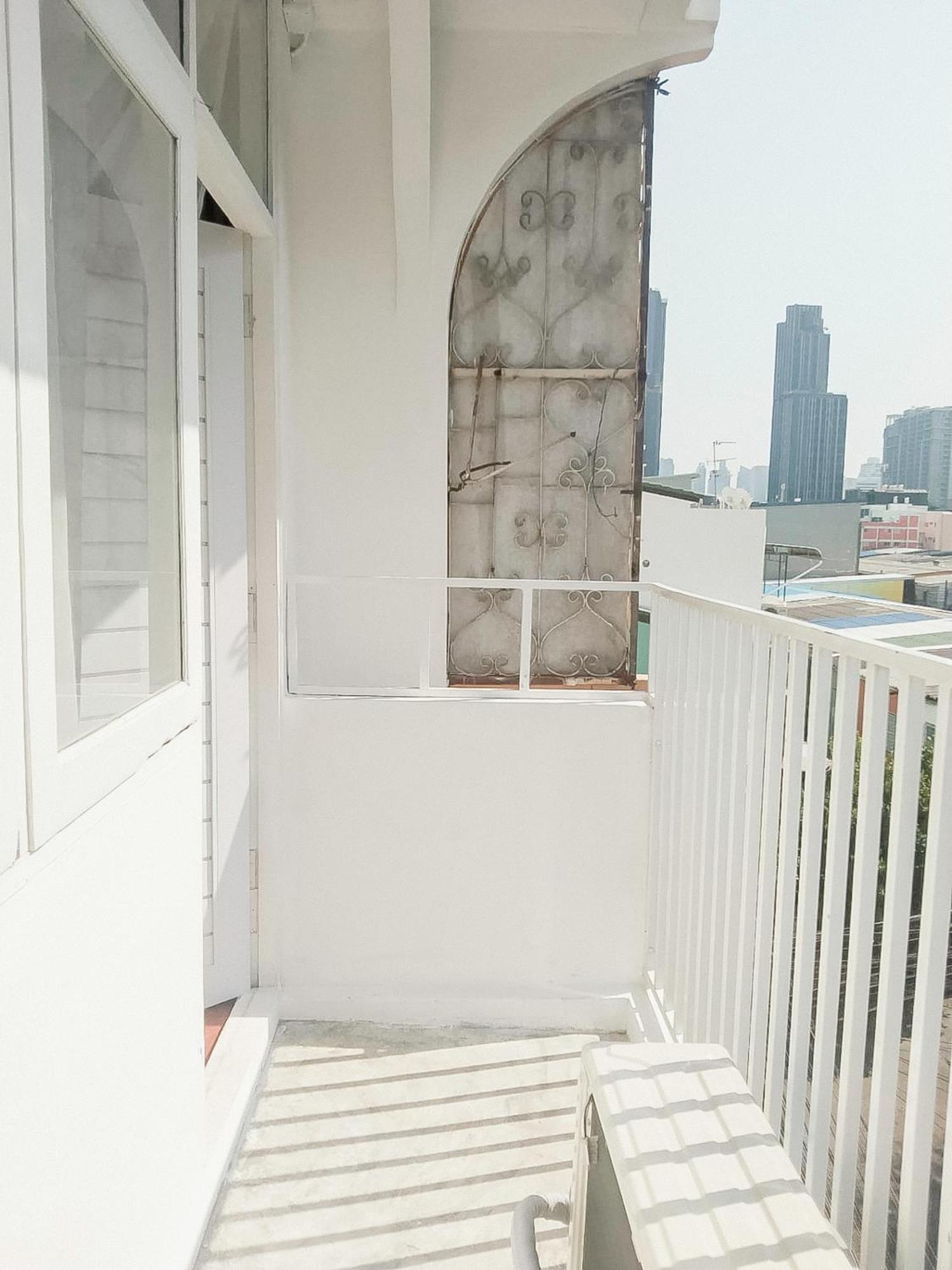 Moochi Relax L'assommior Khách sạn Bangkok